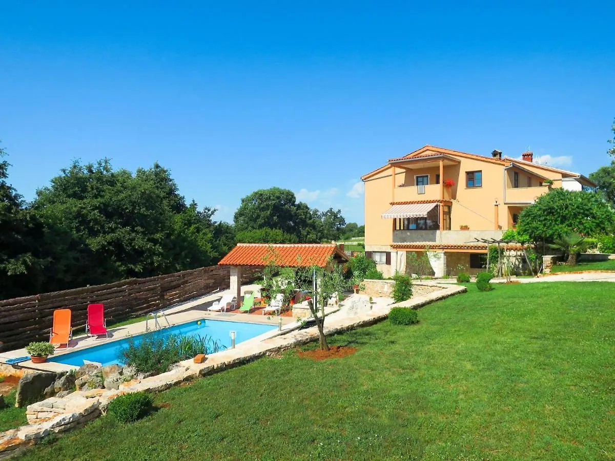 Apartment Viliam - Roj530 By Interhome